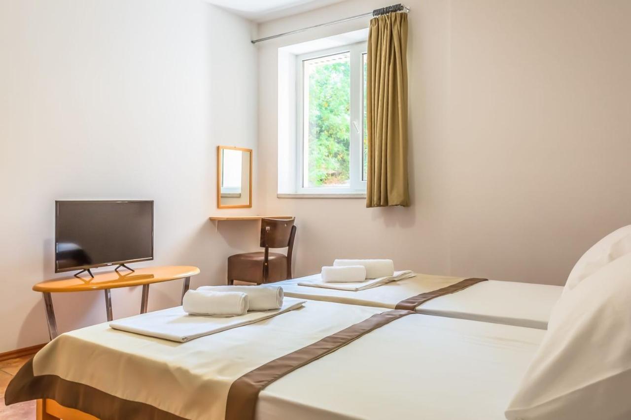 Motel Ljetni Raj Baška Voda Exterior foto