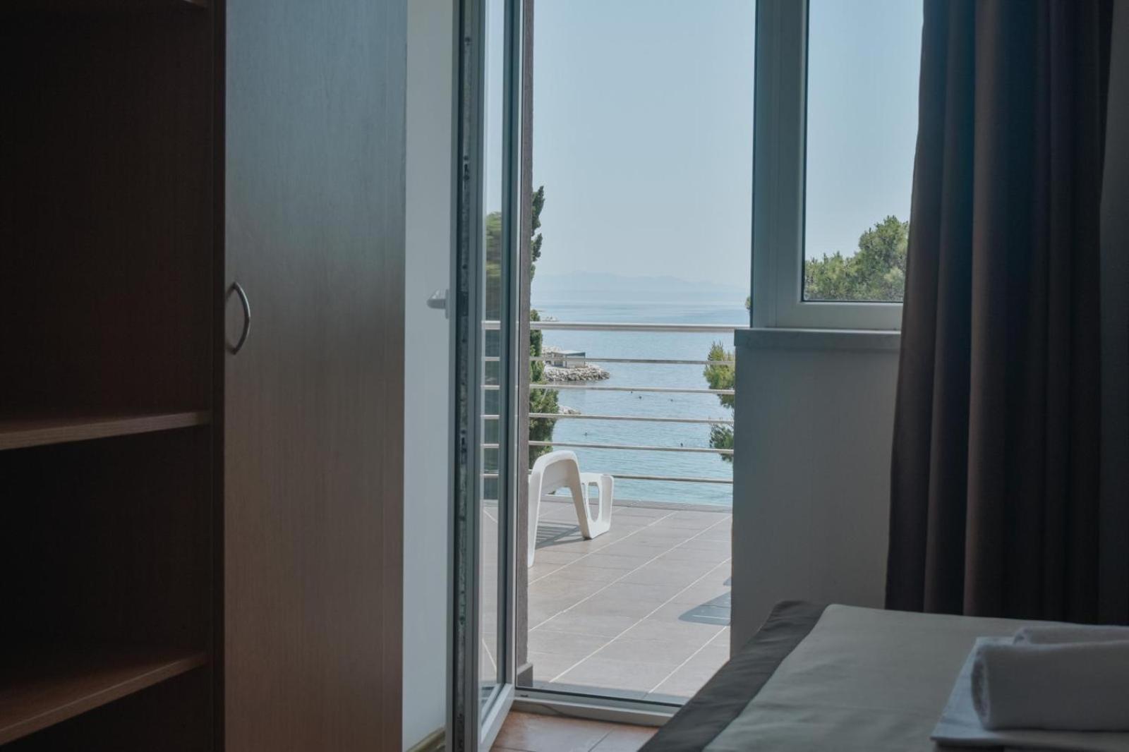 Motel Ljetni Raj Baška Voda Exterior foto